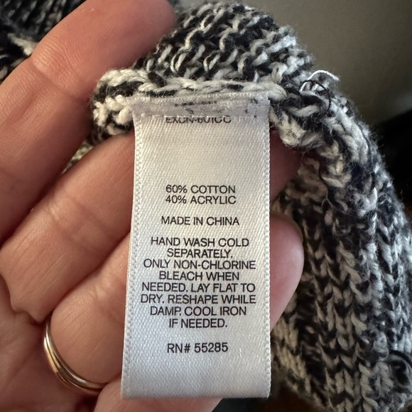 Express Black White Gray Knit Women's Sweater Long Cardigan sz L - Picture 6 of 9